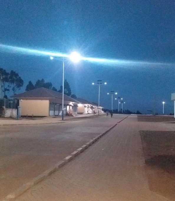 荥阳市非洲科特迪瓦太阳能路灯工程